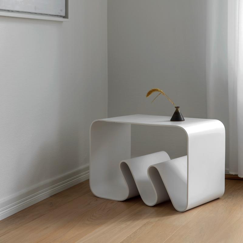 Valkoinen Wave pöytä, design BEdesign
